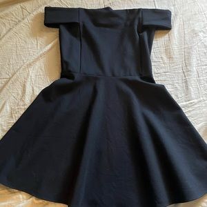 Off-shoulder black dress 🌙